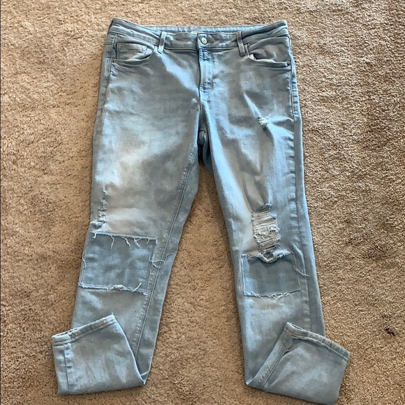 Old Navy Denim - Rockstar Distressed Light Wash Jeans